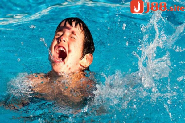 Nằm mơ thấy trẻ con chết đuối đánh số gì trúng lớn? Nằm mơ thấy trẻ con chết đuối đánh số gì trúng lớn?
